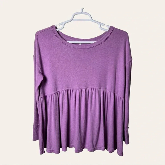 0267. Free PEOPLE‎ LAVENDER LONG SLEEVE TOP SIZE MEDIUM OVERSIZED - Picture 2 of 10